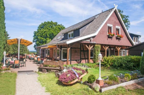  Café und Pension Höpen Idyll  Шнефердинген